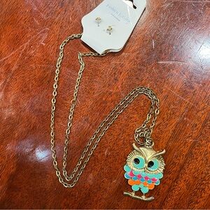 🍀(FREE w/ bundle) Groovy Owl necklace with earrings